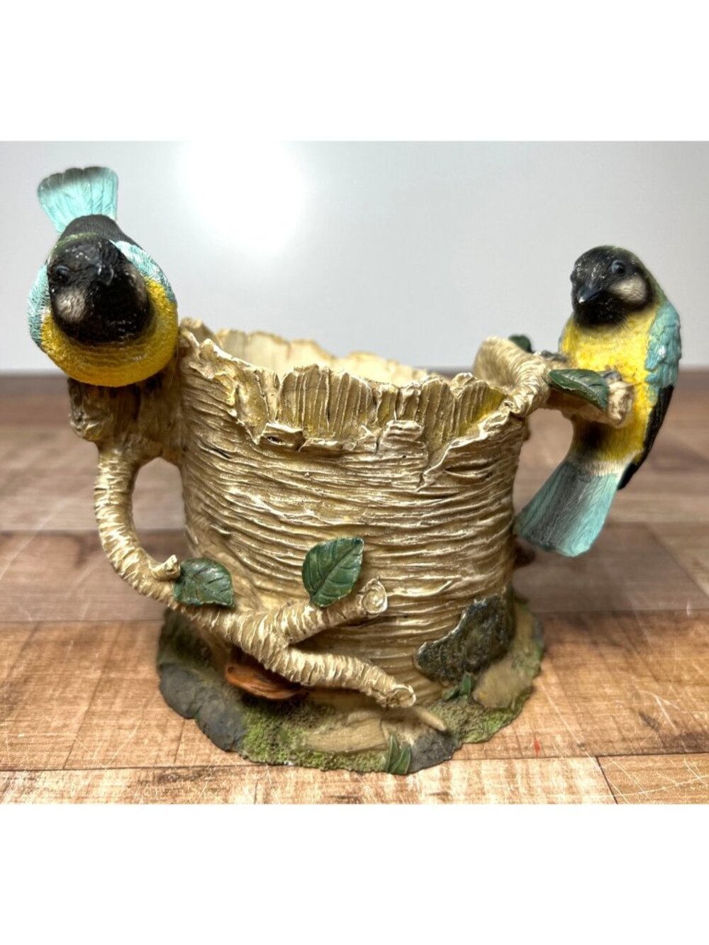 Hand-Painted Resin Bird Tree Stump Planter Figurine Rustic Home Décor
